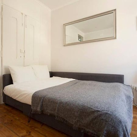 Ola Lisbon - Principe Real VII Apartment ภายนอก รูปภาพ